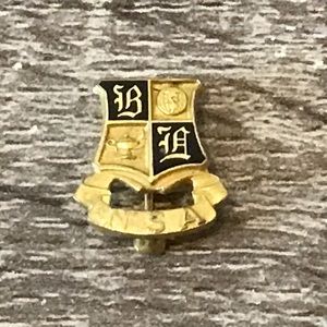 VINTAGE NSA National Secretaries Association Gold Tone & Black Enamel Pin 9/16"L